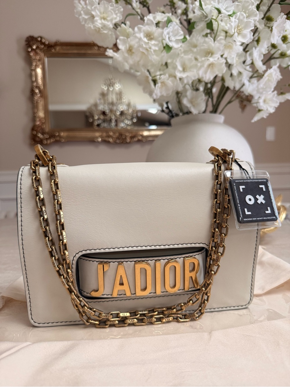 CHRISTIAN DIOR
Calfskin J'Adior Chain Flap Bag Off
White